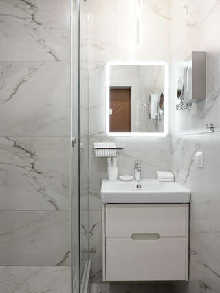 Гостиница 7 Дорог Иркутск Номер первой категории (Стандарт Улучшенный с 1 кроватью)-11