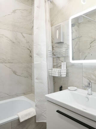 Гостиница 7 Дорог Иркутск Номер первой категории (Стандарт двухместный с 2 кроватями)-7