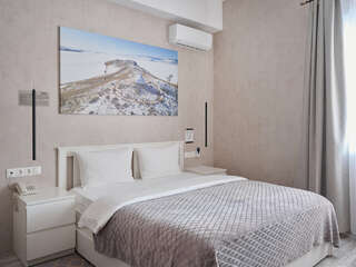 Гостиница 7 Дорог Иркутск Номер первой категории (Стандарт двухместный с 1 кроватью)-1