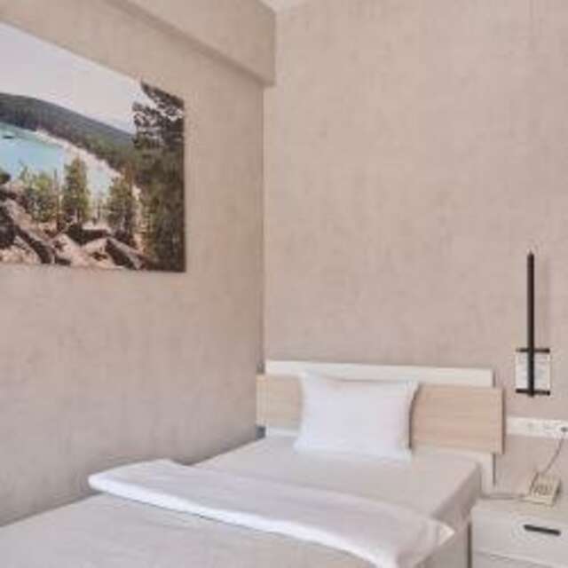 Гостиница 7 Дорог Иркутск-84